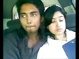 Indian Boy kissing Girlfriend in railway carriage    xxxbd25.sextgem.com porn video